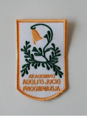 Plungės akademiko Adolfo Jucio progimnazijos emblema