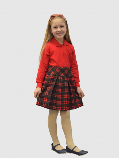 Raudonas, languotas mokyklinis sijonas